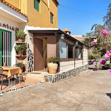 ビラフロール Casa El Parralヴィラ エクステリア 写真