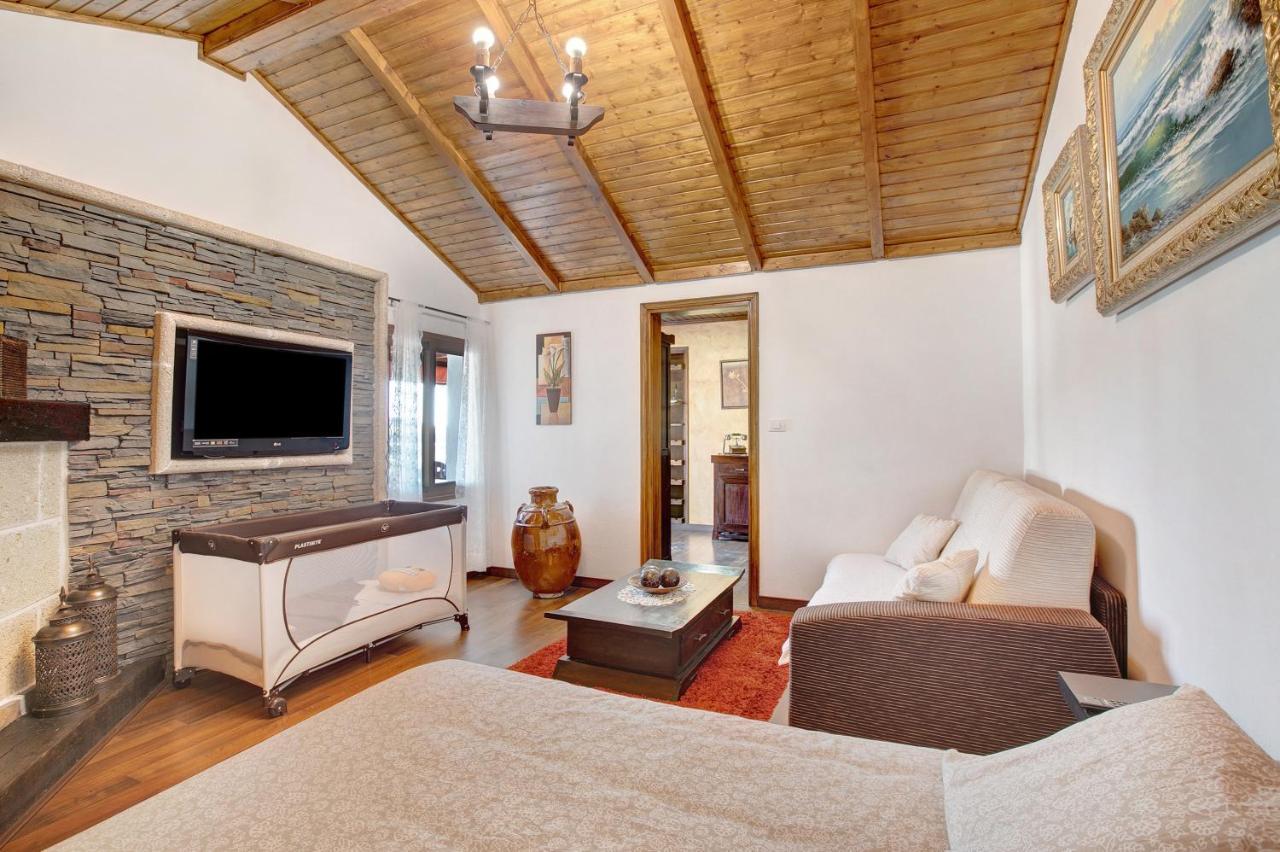 ビラフロール Casa El Parralヴィラ エクステリア 写真