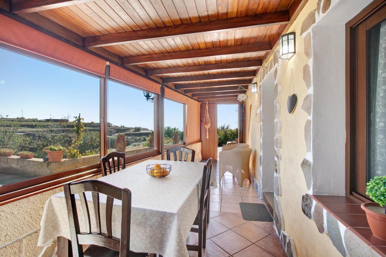ビラフロール Casa El Parralヴィラ エクステリア 写真
