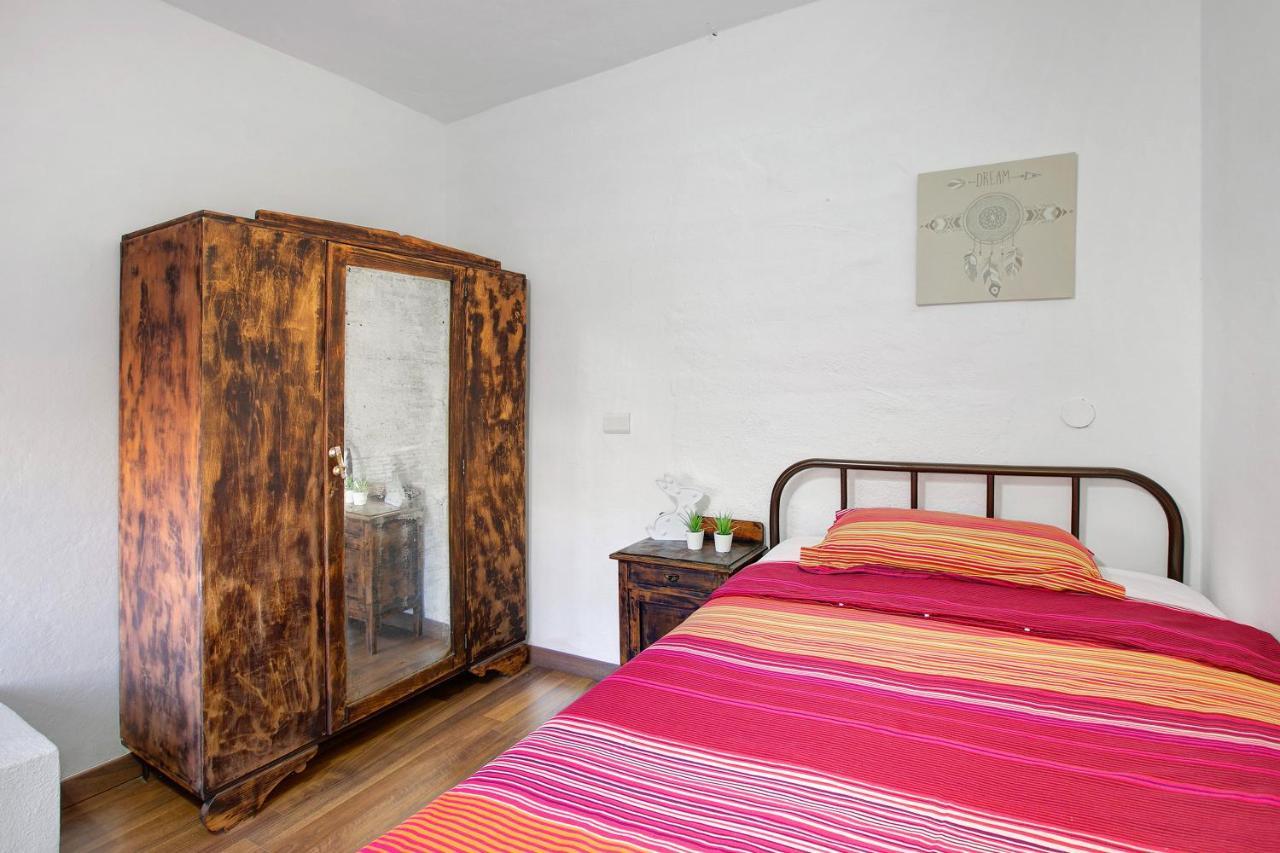 ビラフロール Casa El Parralヴィラ エクステリア 写真